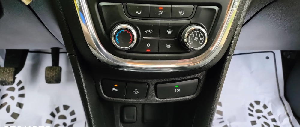 Opel Mokka cena 42900 przebieg: 201000, rok produkcji 2013 z Staszów małe 562